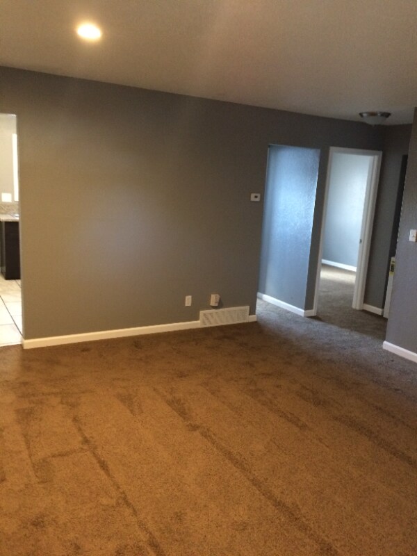 Building Photo - 3110 N 51st Terrace