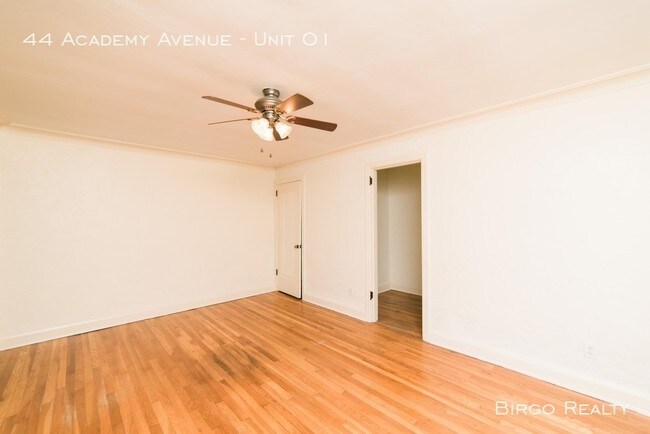 Building Photo - 44 Academy Ave