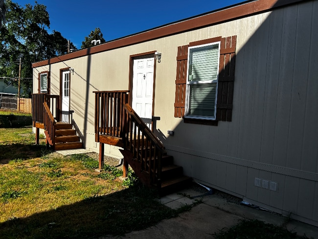 Building Photo - 2959 Portsmouth Dr