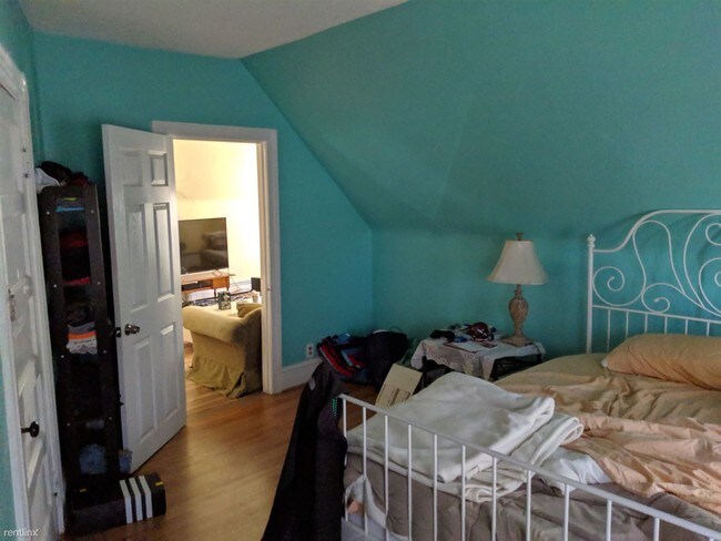 Building Photo - 2 br, 1 bath  - 99 Morrison Ave Apt 3