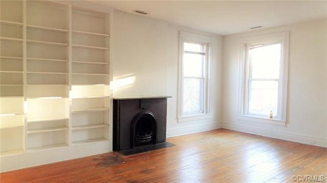 Foto del edificio - 500 W Franklin St