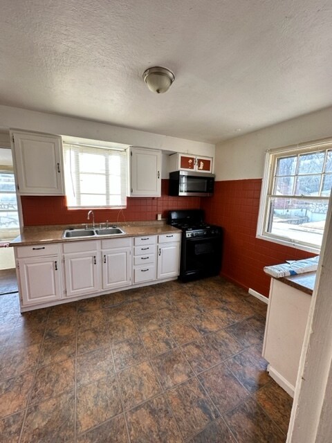 Building Photo - 6449 Myron Ave