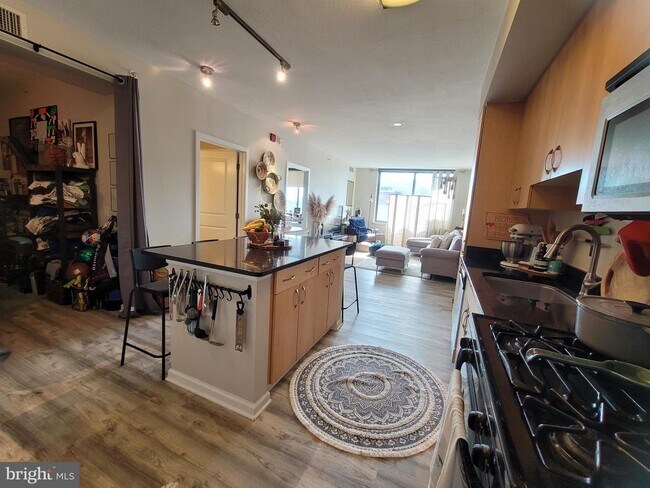 Foto del edificio - 440 L St NW