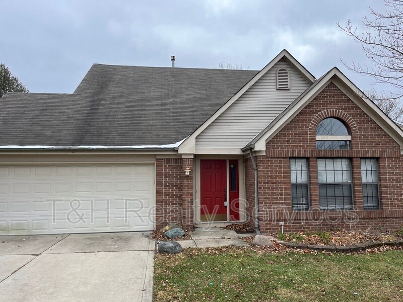 5357 Old Barn Dr, Indianapolis, IN 46268 House Rental in Indianapolis, IN