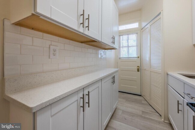Building Photo - 2341 40th St NW