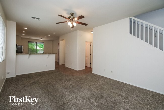 Building Photo - 4142 S Mariposa Dr