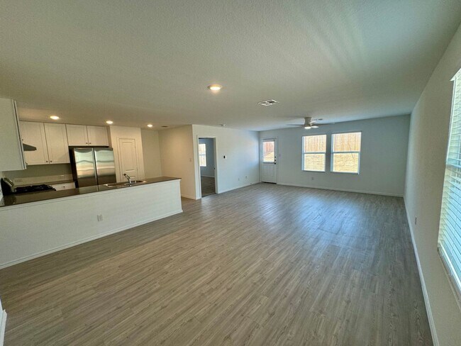 Building Photo - Beautiful 3/2 Rental Home in Bulverde