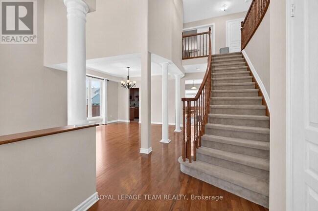 Building Photo - 314 West Ridge Dr