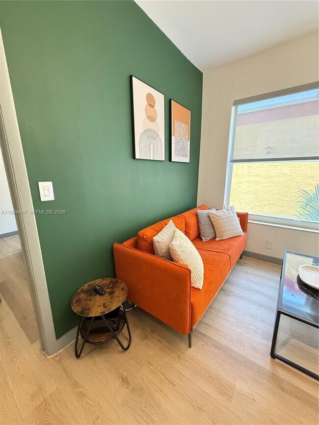 Foto del edificio - 1320 Drexel Ave