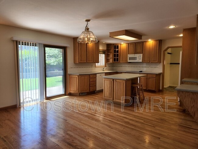 Foto del edificio - 2410 W 20th Street Rd