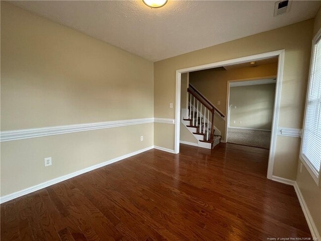 Building Photo - 5234 Woodpecker Dr