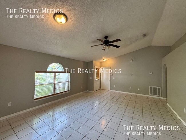 Building Photo - 8125 Golden Chickasaw Cir