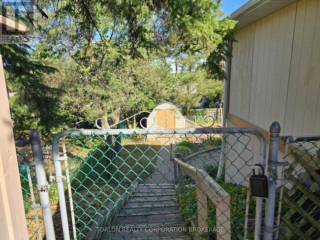 Building Photo - 33 Browning Trail