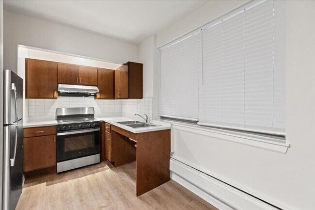 Foto del edificio - 0 bedroom in Chicago IL 60640