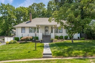 Building Photo - 354 Frieda Ave