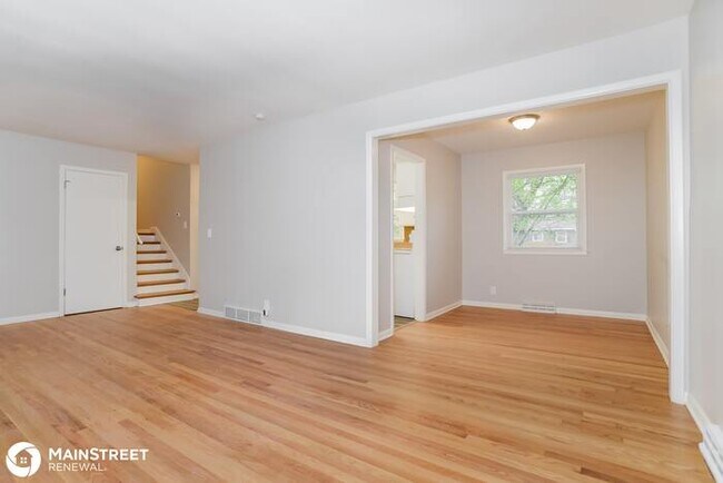 Building Photo - 8809 W 71ST ST, Overland Park, KS 66204
