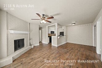 Building Photo - 2118 N Austin Ave