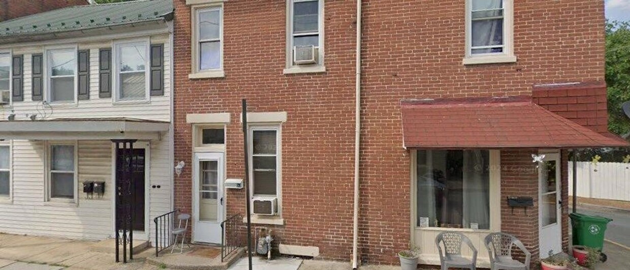 Primary Photo - 2 Bedroom - 1 Bath Apartment - Carlisle PA