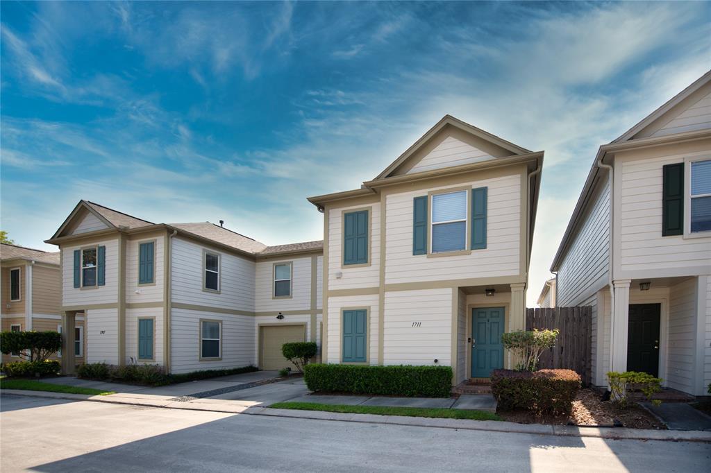 Foto principal - 1711 Redwing Bluff Dr