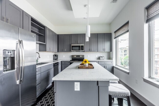 Foto del edificio - 2407 8th Ave S