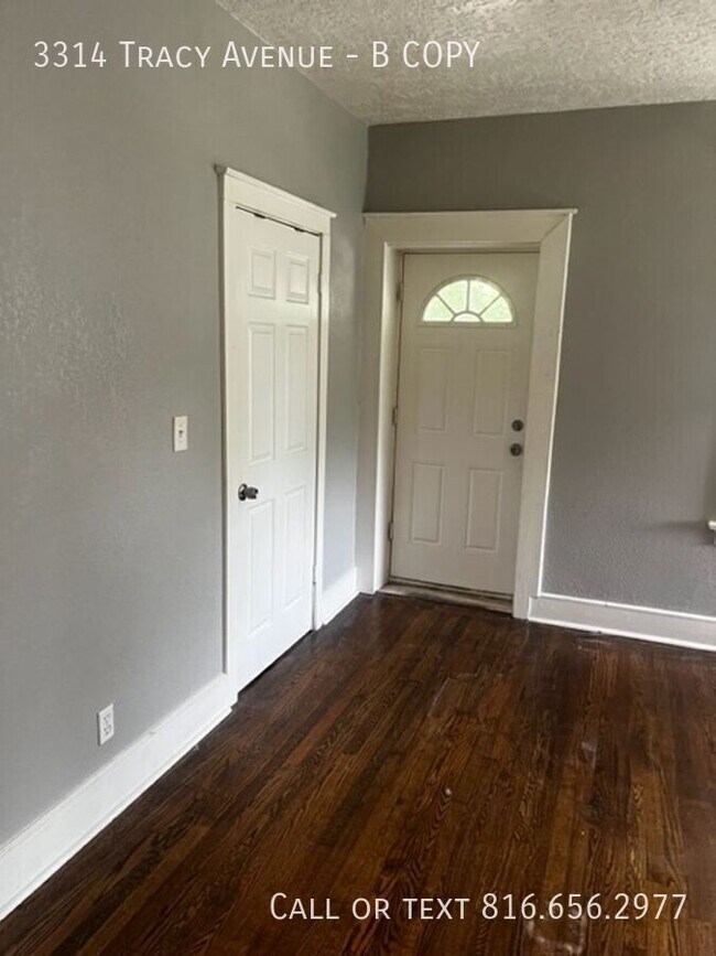Foto del edificio - 3314 Tracy Ave