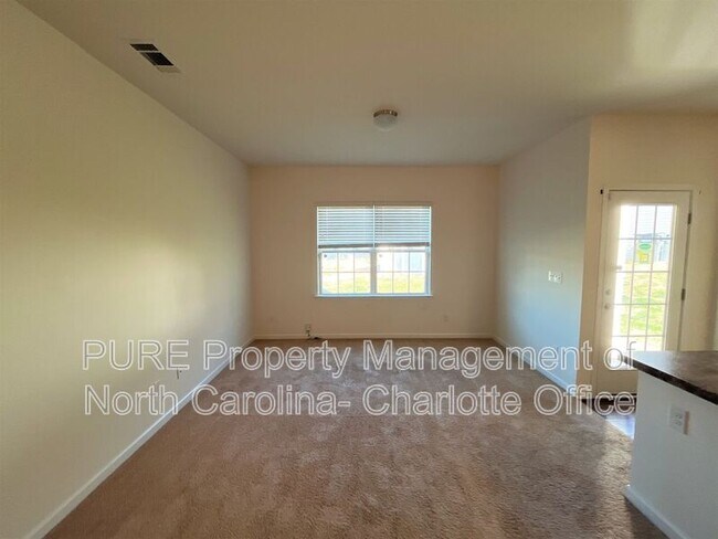 Building Photo - 7627 Galvin St