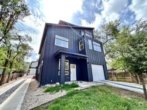 Building Photo - 1403 Cometa St