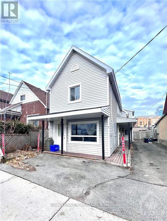 Photo principale - 69-69 Norman St