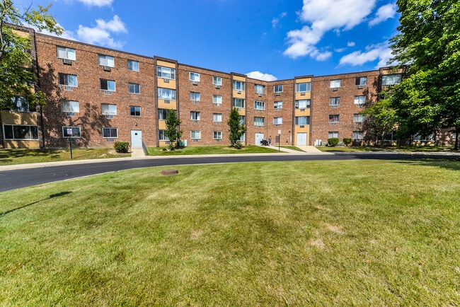 Building Photo - 1475 Rebecca Dr
