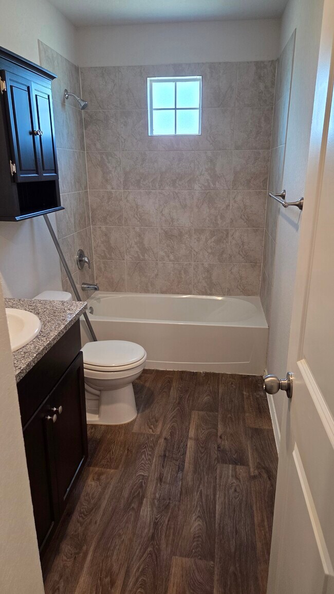 Foto del edificio - 3314 Angus Crossing