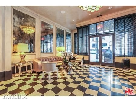 Foto del edificio - 1645 Vine St