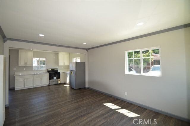 Building Photo - 650 Eastmont Ave