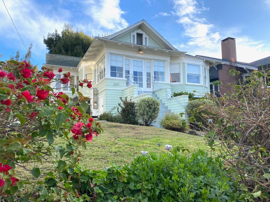 Primary Photo - 2617 3rd St