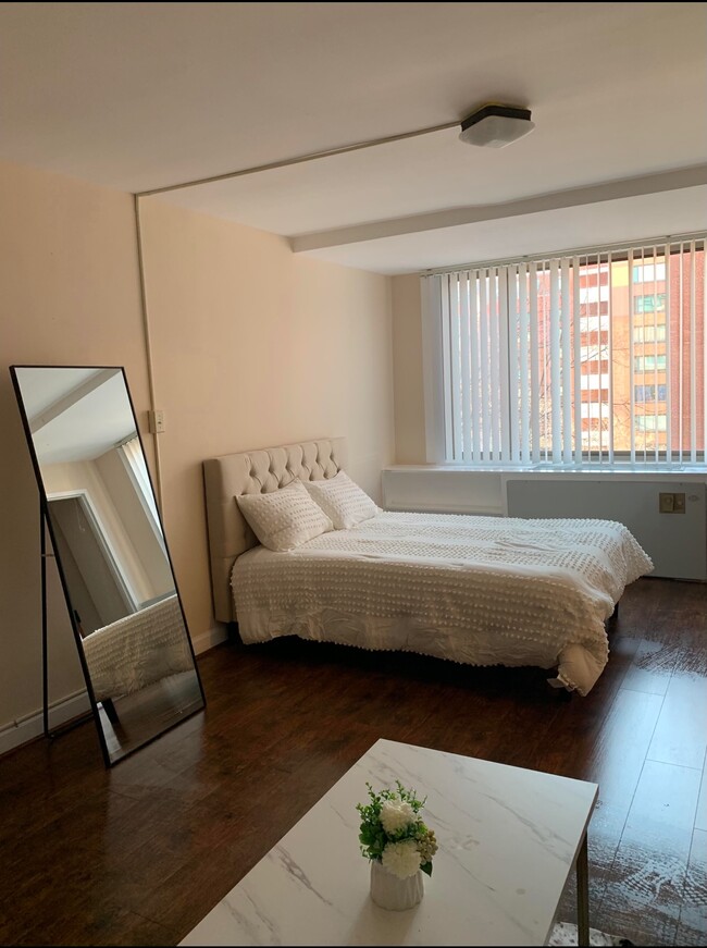 Foto del edificio - 1111 Arlington Blvd