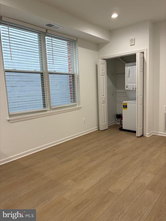 Foto del edificio - 1447 Chapin St NW