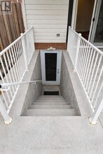 Building Photo - 181 Satok Crescent