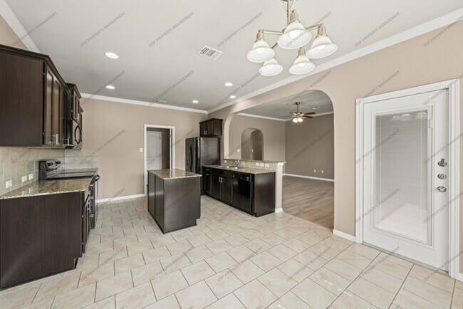 Foto del edificio - 513 Wedgwood Dr