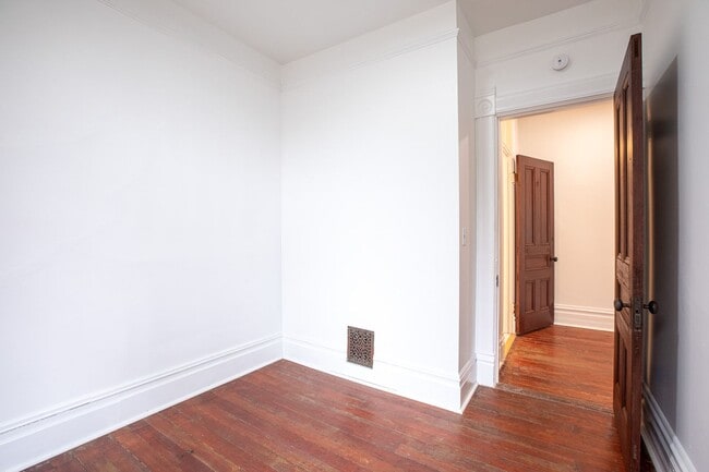 Photo - 1940-1946-1946 SW Market St Dr Townhome