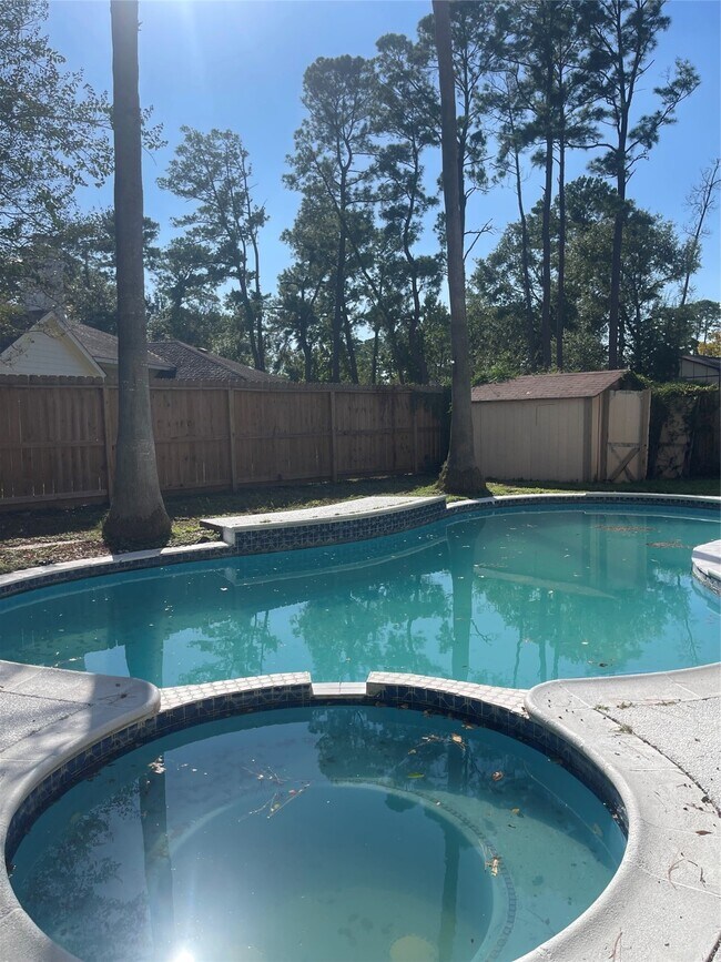 Foto del edificio - 3443 Nutwood Ln