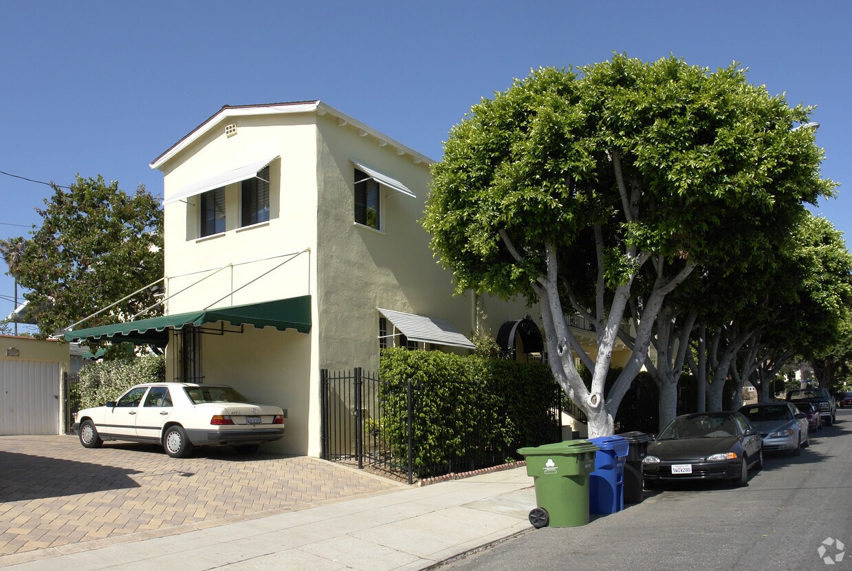 Foto del edificio - 4653 W 1st St