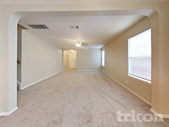 Building Photo - 6620 Richland Pl