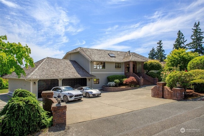 Building Photo - 8221 NE 110th Pl