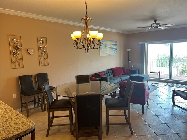 Building Photo - 1188 N Tamiami Trl