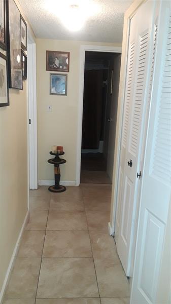 Foto del edificio - 2980 Riverside Dr