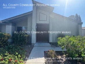 Building Photo - 624 Persimmon Way