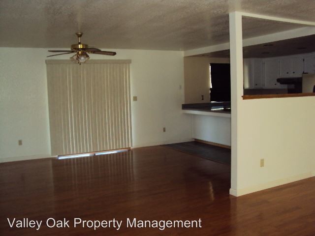 Building Photo - 3 br, 2 bath House - 4143 Santa Fe Street