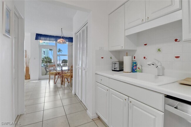 Foto del edificio - 220 Seaview Ct