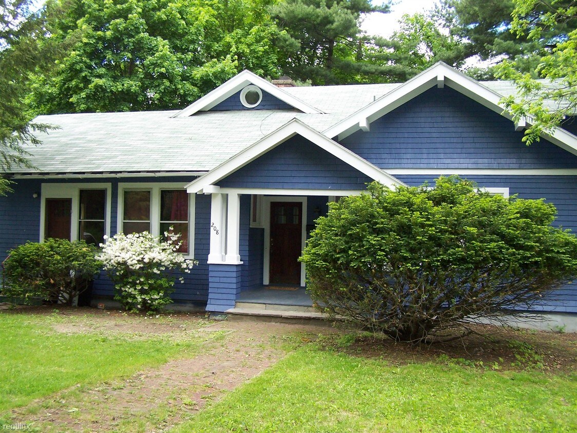 Primary Photo - 206 N Willard Way