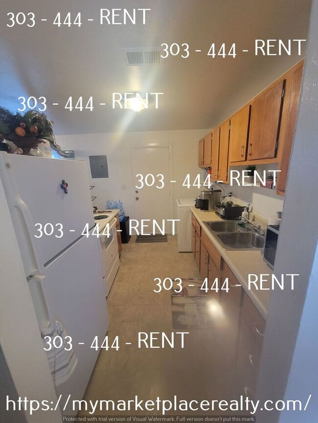 Building Photo - Spacious 2 Bedroom Duplex Located 20 Minut...