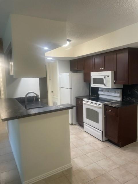 Foto del edificio - 17331 Red Oak Dr